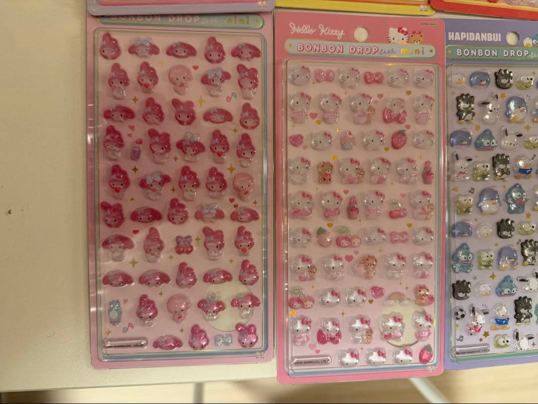 【正規品】ボンボンドロップシール　サンリオ8種類コンプリート＋ハンギョドン1枚