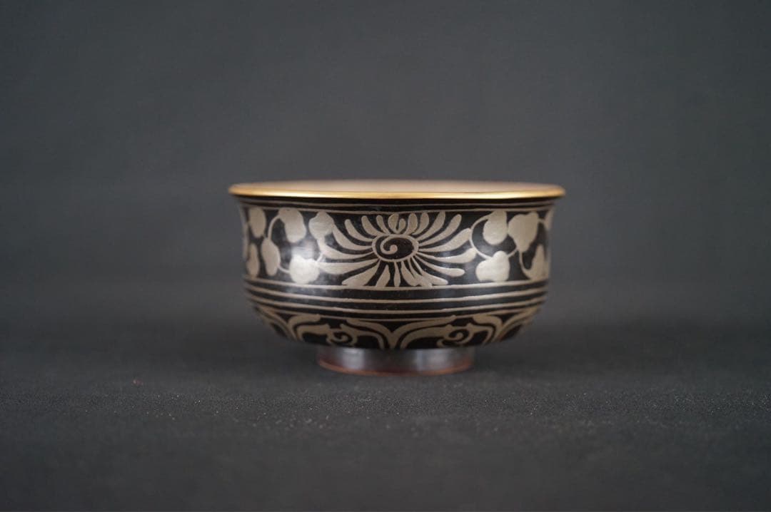 塗師 蒔絵 橘屋友七 作 時代 菊唐草 銀蒔絵 内銀地 盃洗 共箱