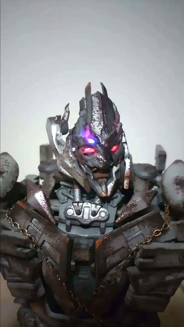 AlienAttack製MACTRON フィギュア