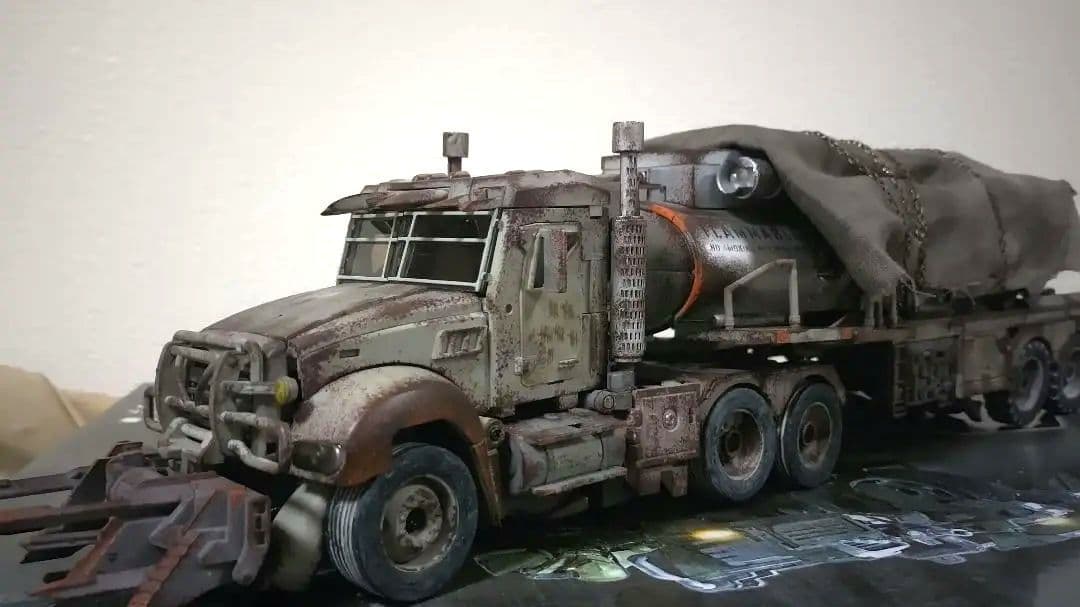 AlienAttack製MACTRON フィギュア