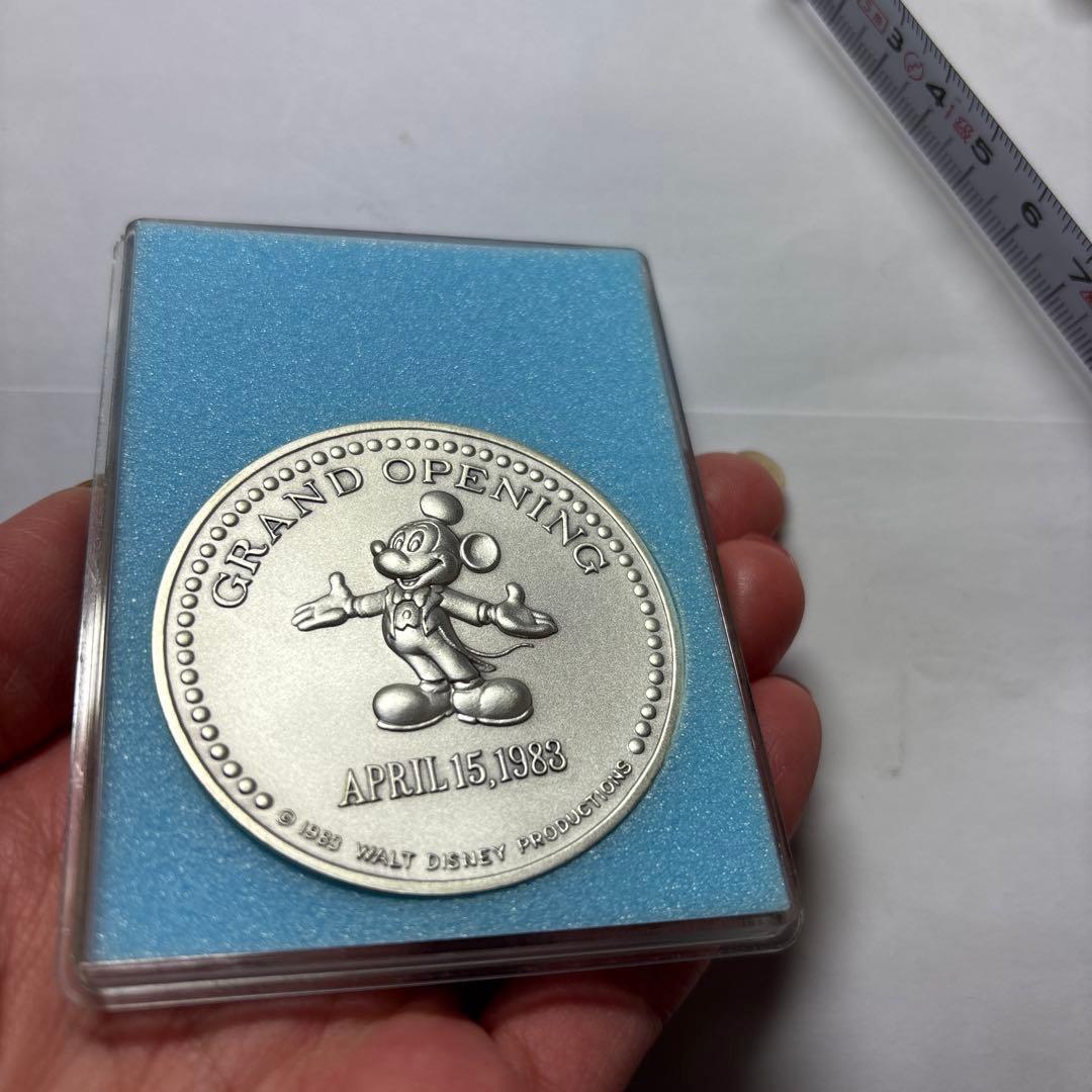東京ディズニーランド グランドオープニング　記念　メダル　オープン　非売品