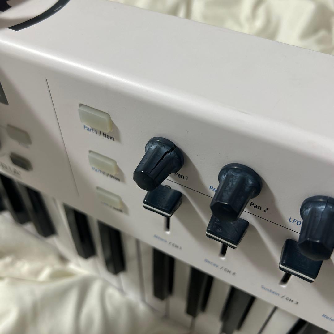 Arturia MIDIキーボード KeyLab Essential 49