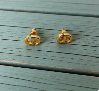 DIOR ゴールド ピアス