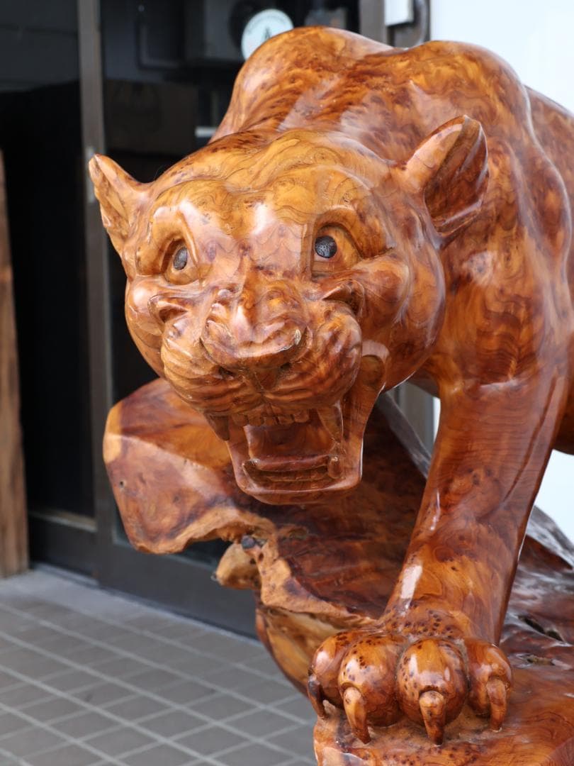 メル82601　木彫　玉杢　泡杢　石噛　一刀彫　豹　眼木象嵌　BK145