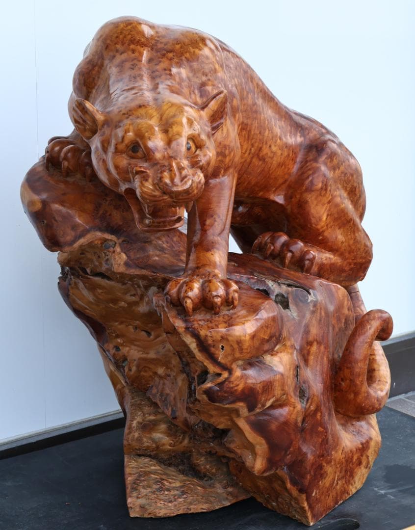 メル82601　木彫　玉杢　泡杢　石噛　一刀彫　豹　眼木象嵌　BK145