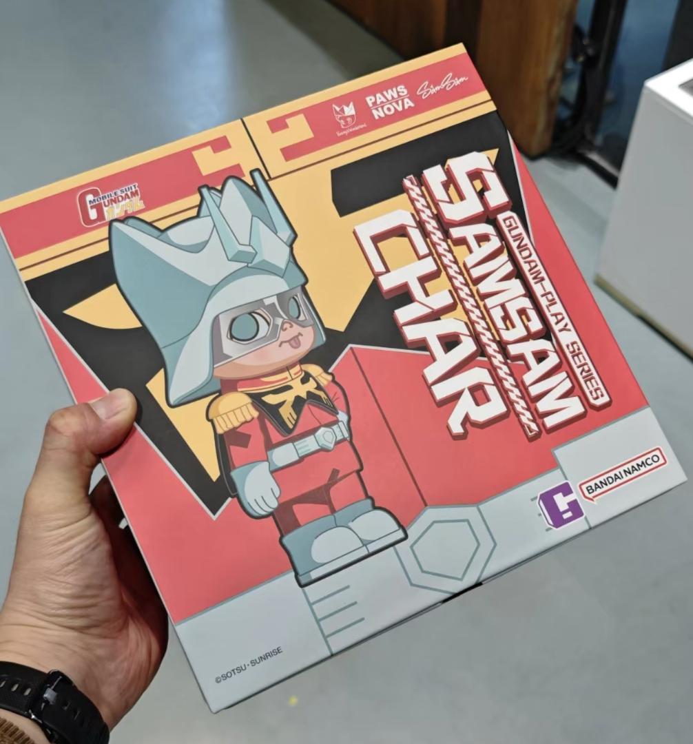 新品上海限定 BANDAIxMOLLY アムロ・レイ、シャア・アズナブル 2点