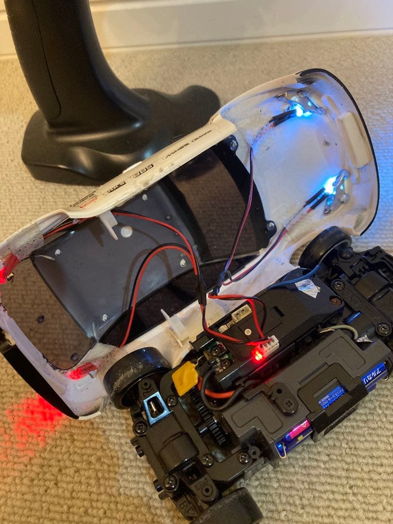 SUBARU AWD ラジコンカー LEDライト付き
