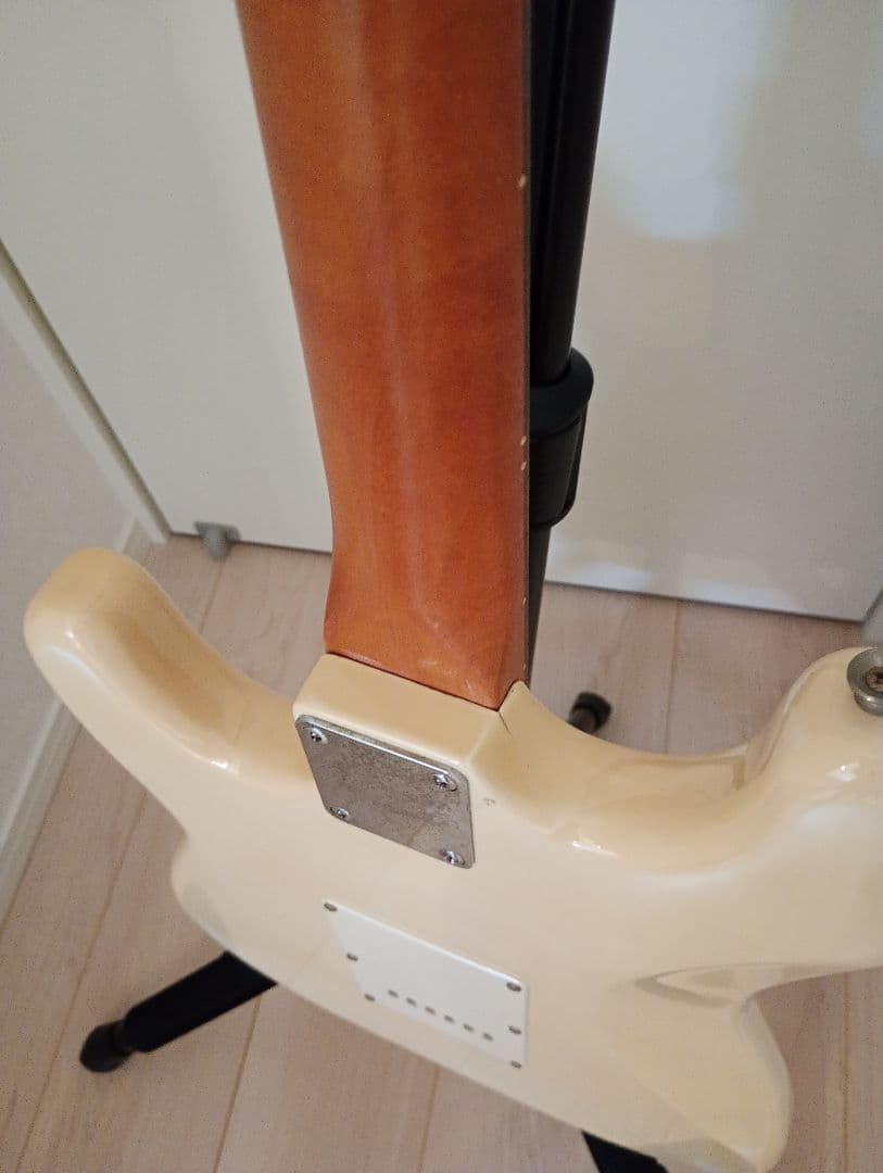 FERNANDES エレキギター クリーム色　98年