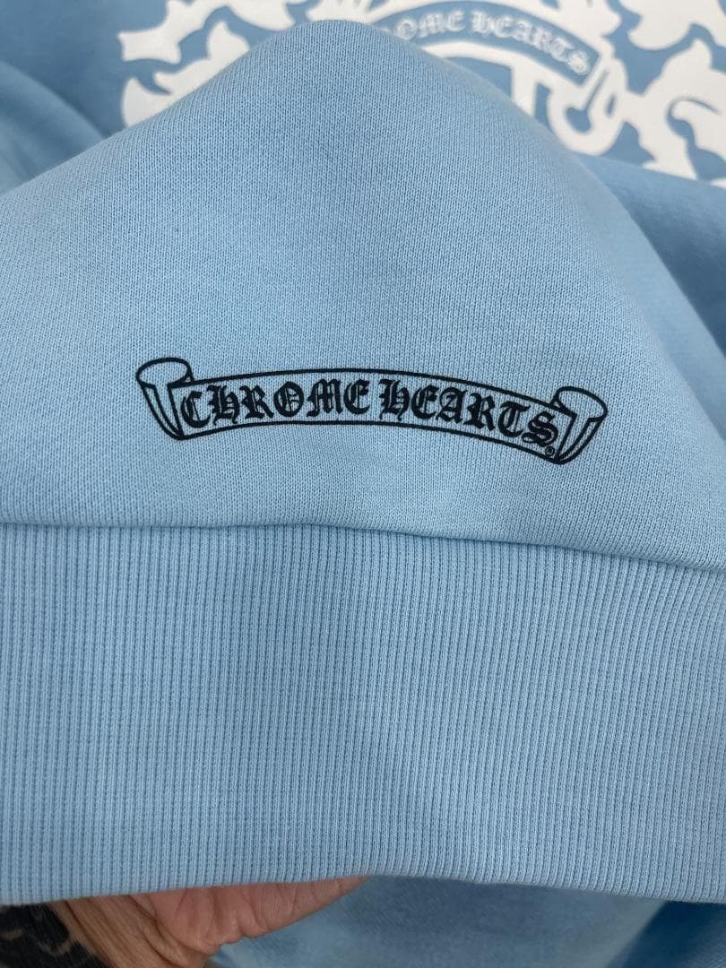 新品未使用クロムハーツ 水色パーカー