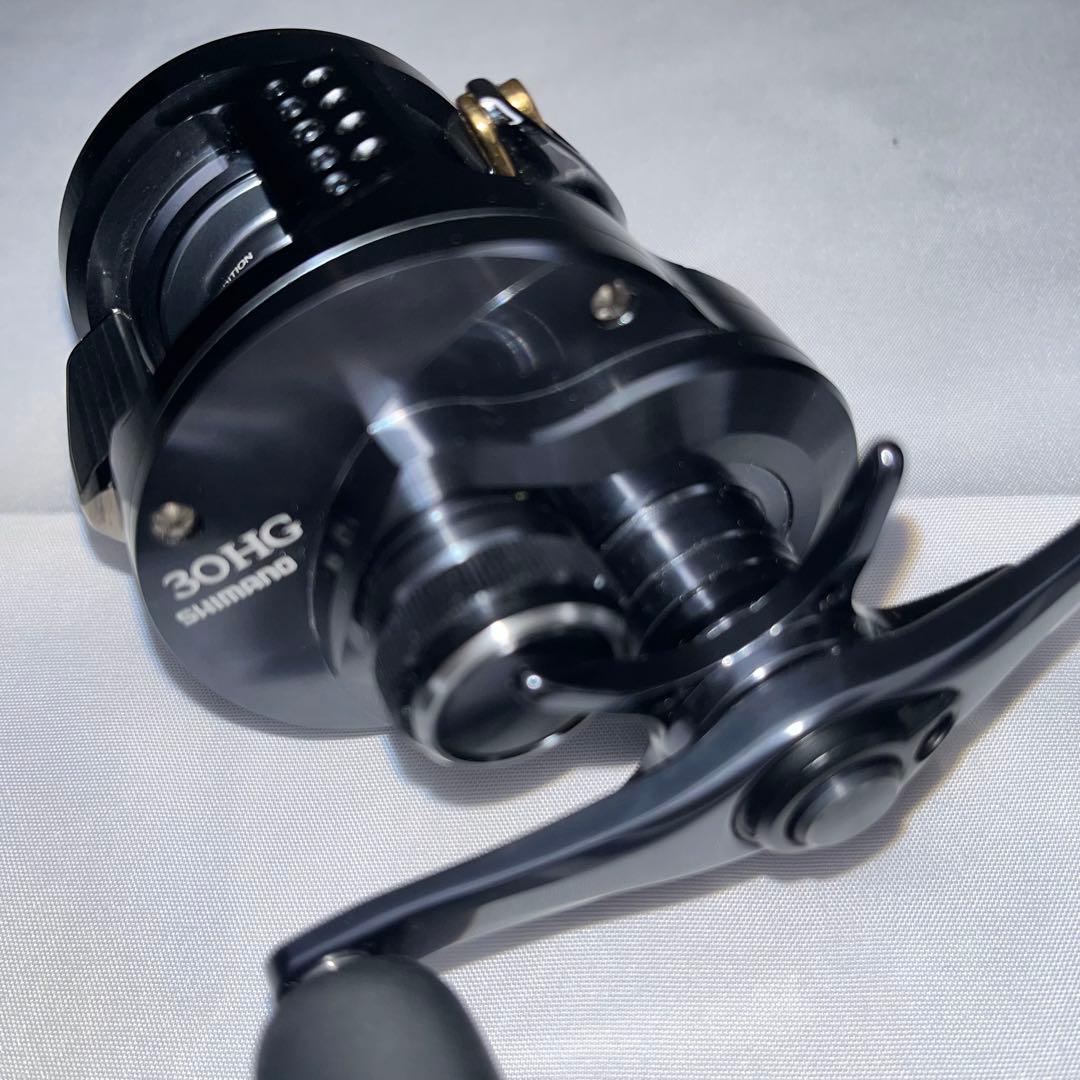 シマノ 24 カルカッタコンクエスト シャローエディション 30HG 付属品完備