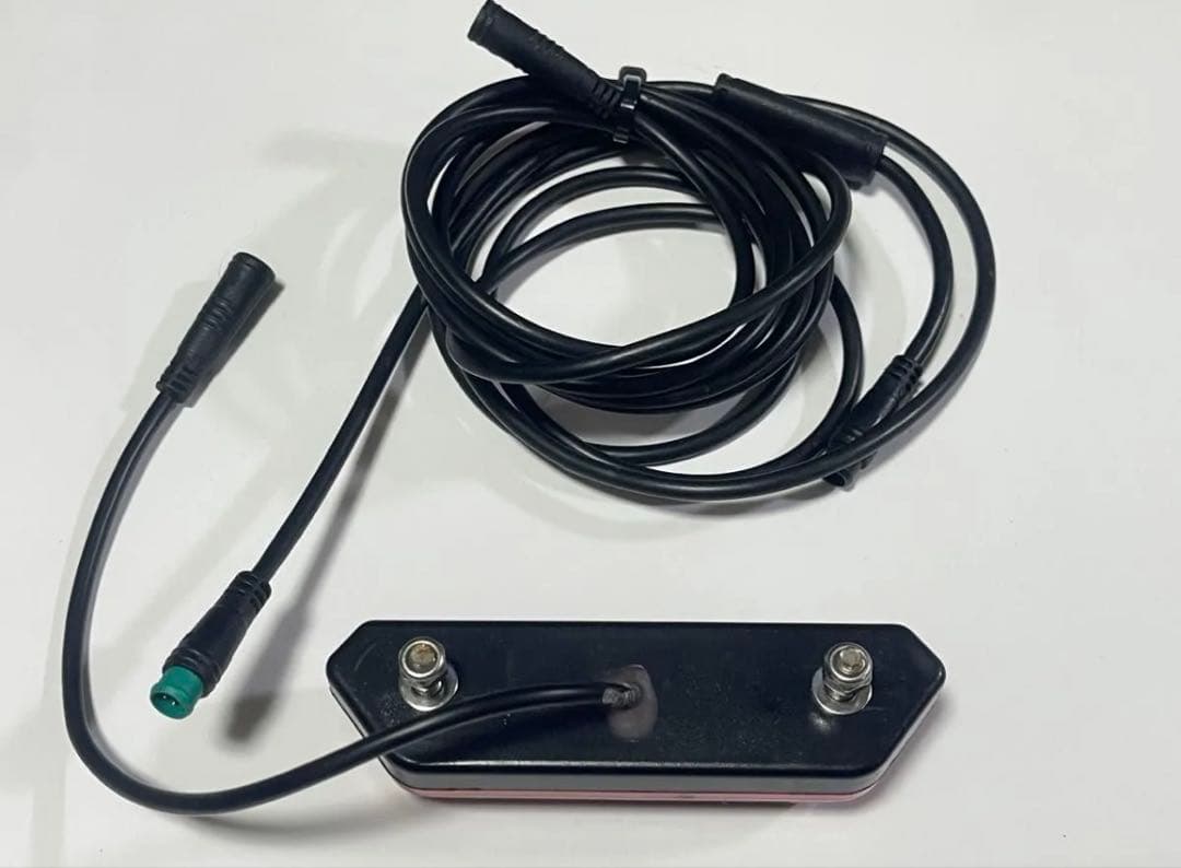 リアテールライト＆専用ハーネスセット＆アダプター