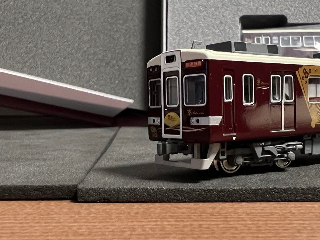 (精密加工品)KATO 阪急京とれいん、エッチングパーツ等