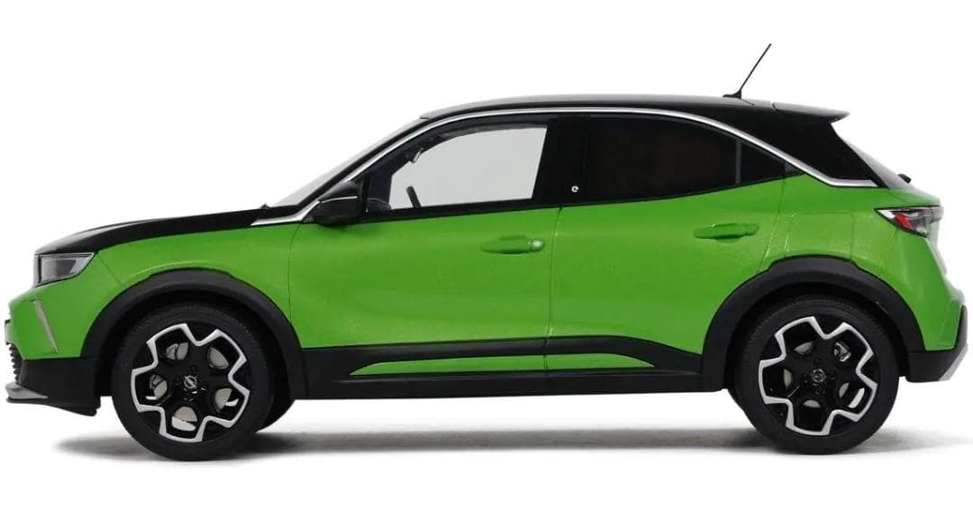 1/18 オペル モッカ E GS 2021 グリーン オットーモビル製ミニカー