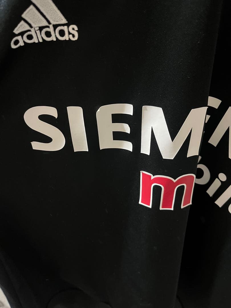 ロベルト カルロス ユニフォームReal Madrid R.CARLOS 3