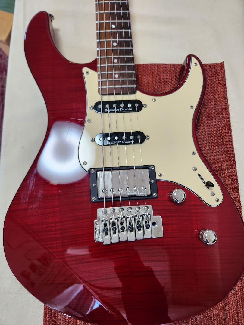 Yamaha PAC612VFM レッドエレキギター