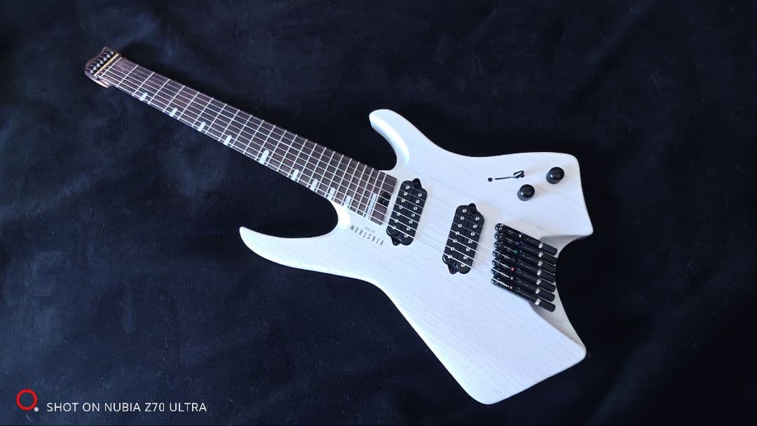 VIKSTROM GUITARS　7弦　ヘッドレス　美品
