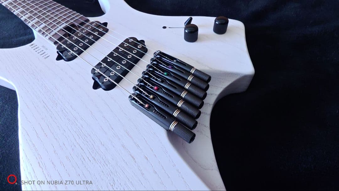 VIKSTROM GUITARS　7弦　ヘッドレス　美品