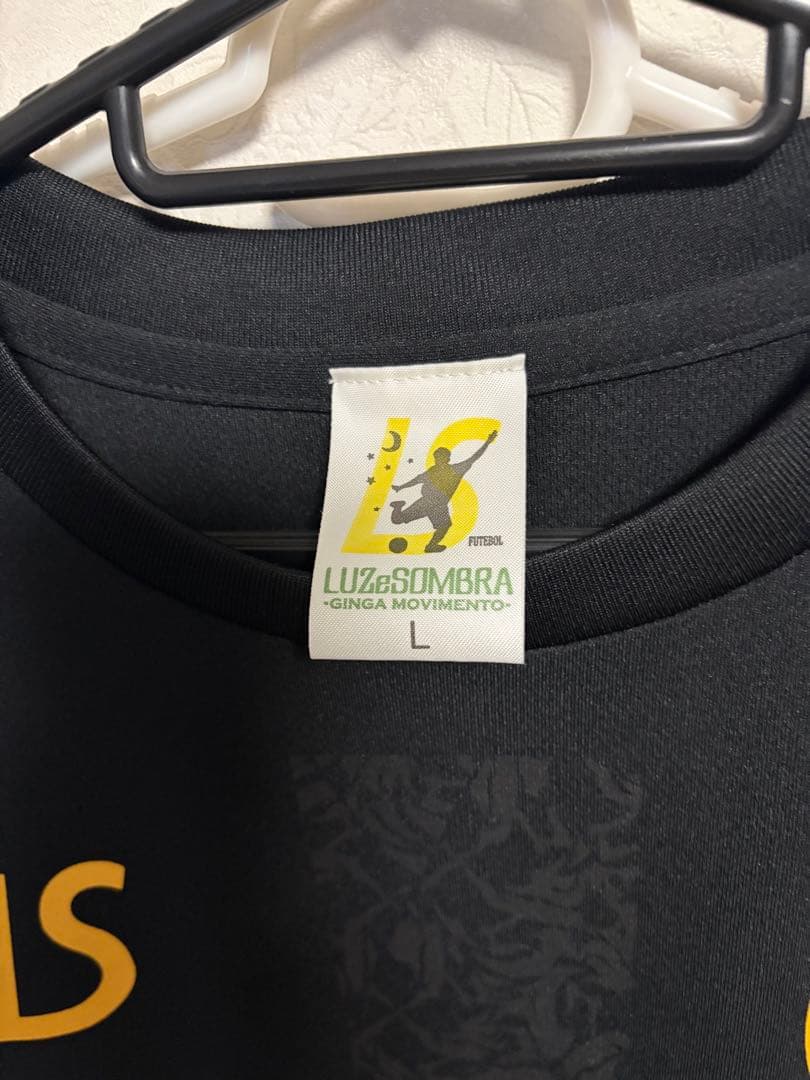 ルースイソンブラ プラシャツ