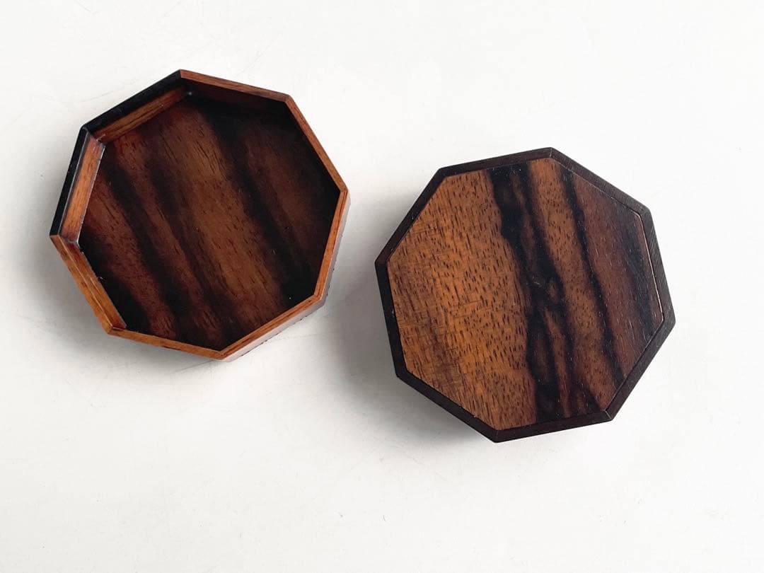 茶道具　茶平一斎　七宝八角香合　黒柿　木地香合　共箱　輪島塗　螺鈿　漆器