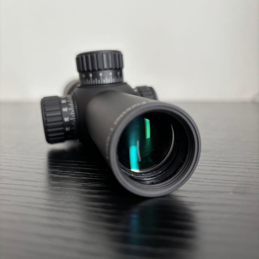 Vector Optics FORESTER 1-5×24 GENⅡ マウント付