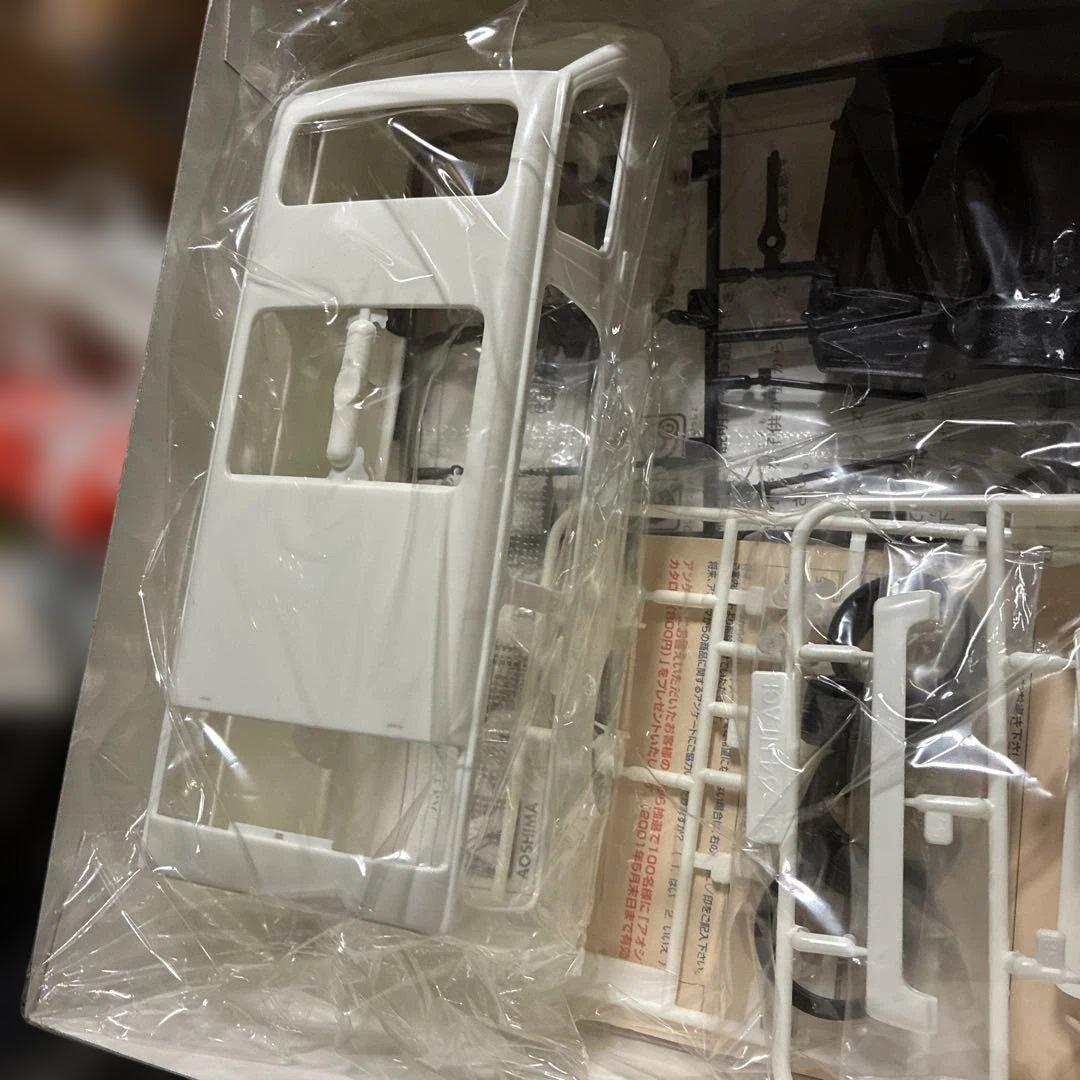 青島トヨタ ハイエース 初版ロッド