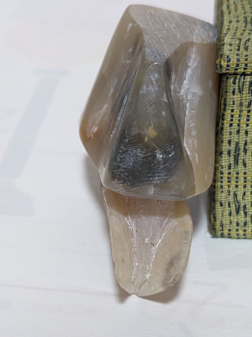 ♦中国工芸美術品 極細密 蝉 透かし彫り細工 縁起物 置物飾り 綺麗な美品