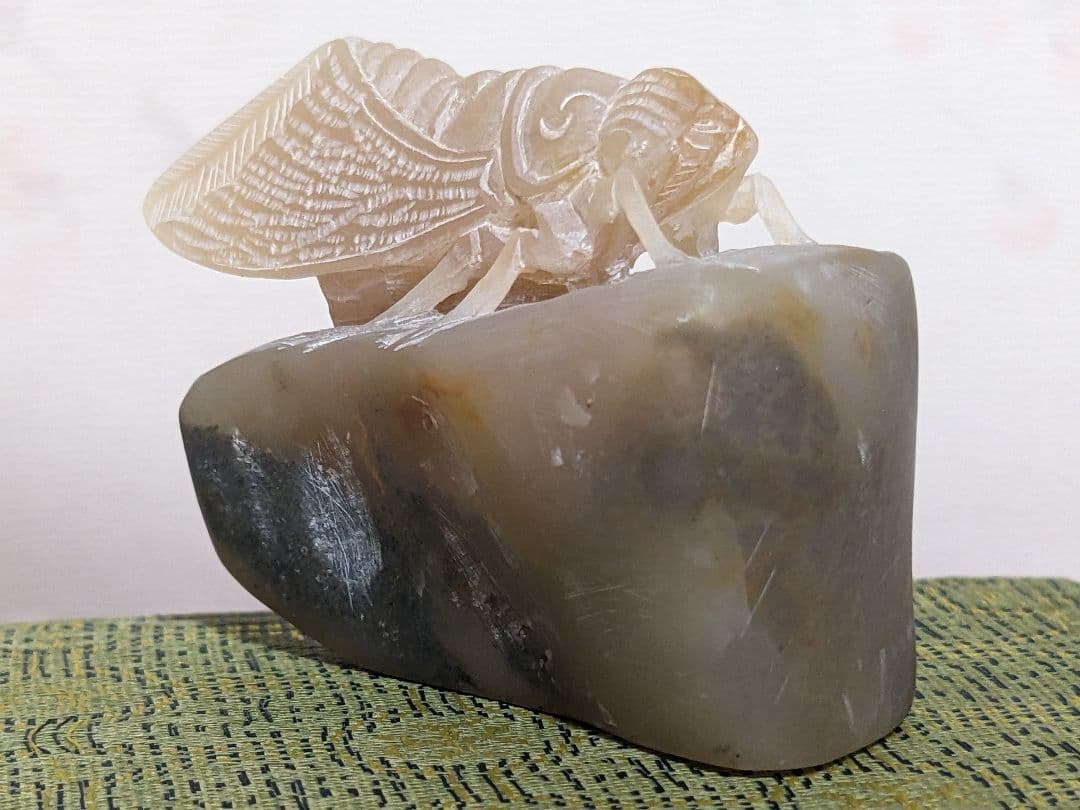 ♦中国工芸美術品 極細密 蝉 透かし彫り細工 縁起物 置物飾り 綺麗な美品