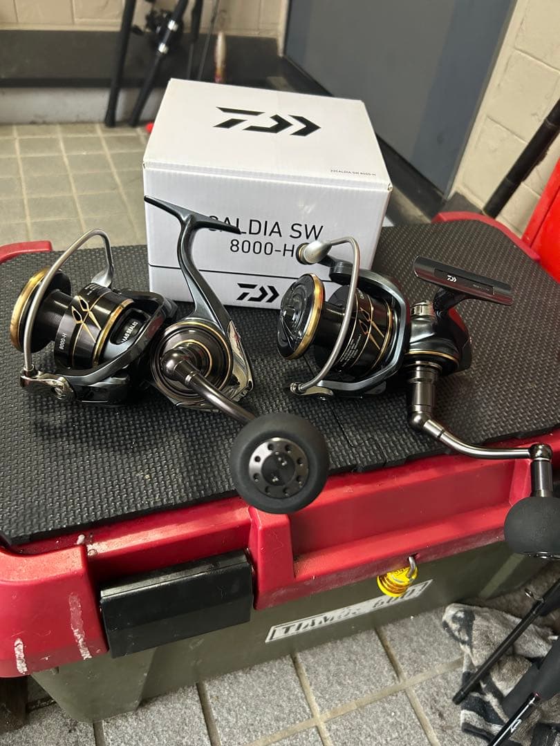 ダイワCALDIA SW 8000-H スピニングリール 部品取り1台セット