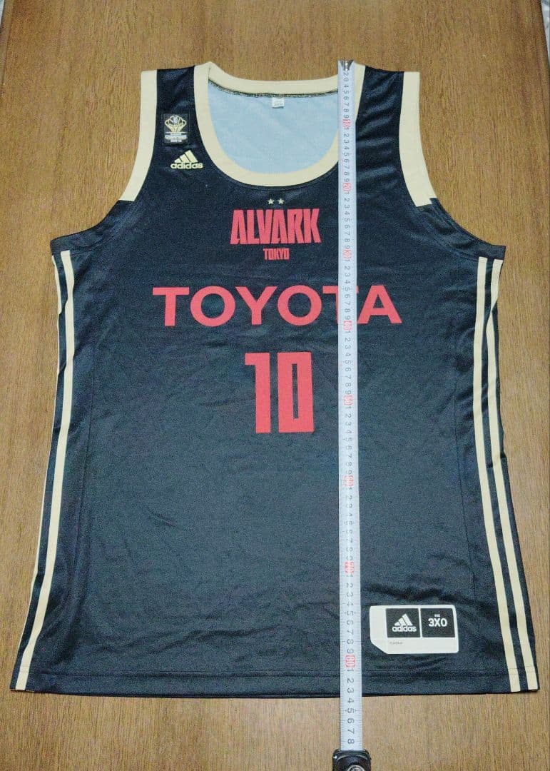 アルバルク東京 10番（ザック・バランスキー選手）　3XO