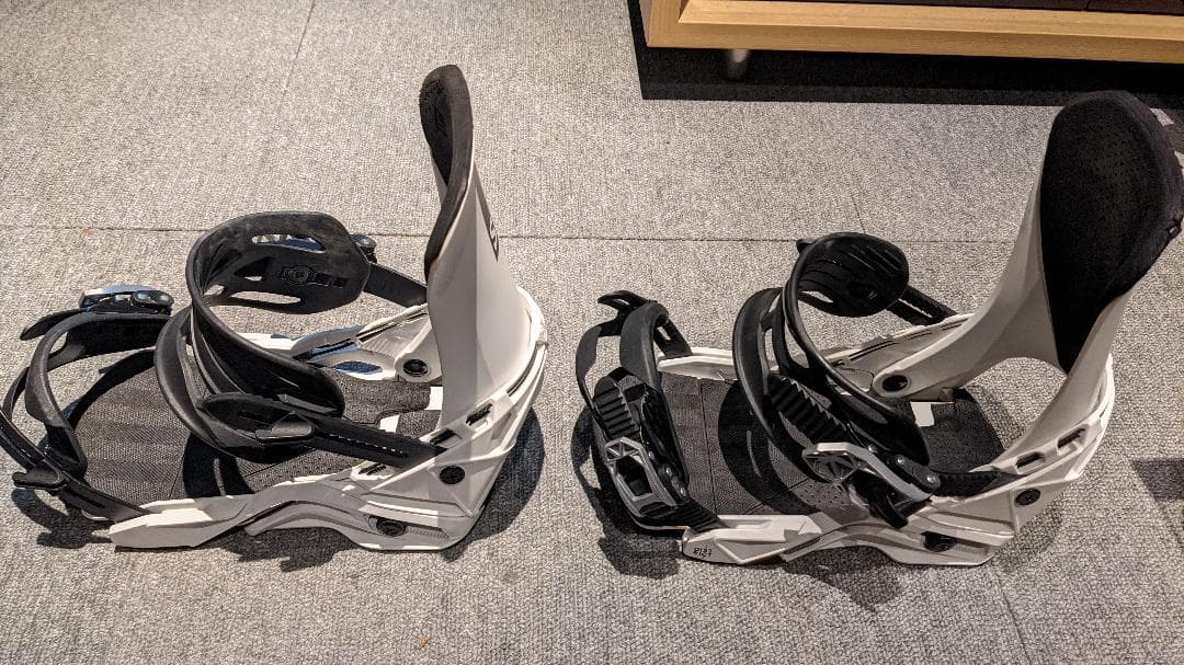 SALOMON DISTRICT BINDING 23-24モデル Mサイズ