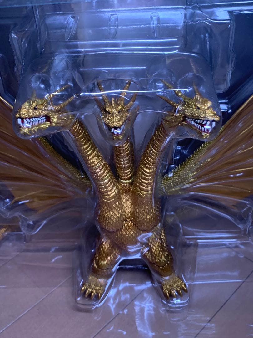 S.H.MonsterArts キングギドラ　スペシャルカラーver