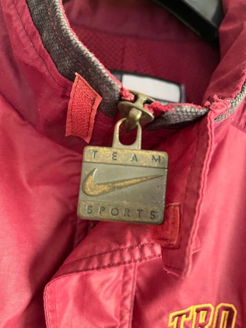 90年代　NIKE USC トロージャンズ　ナイロンプルオーバー