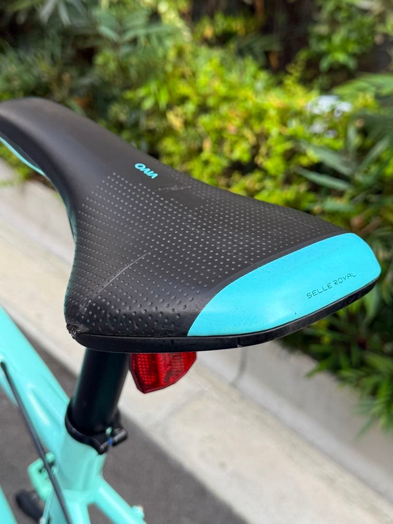 消耗品新品交換済み★ビアンキ C-SPORTS 1 クロスバイク　47サイズ