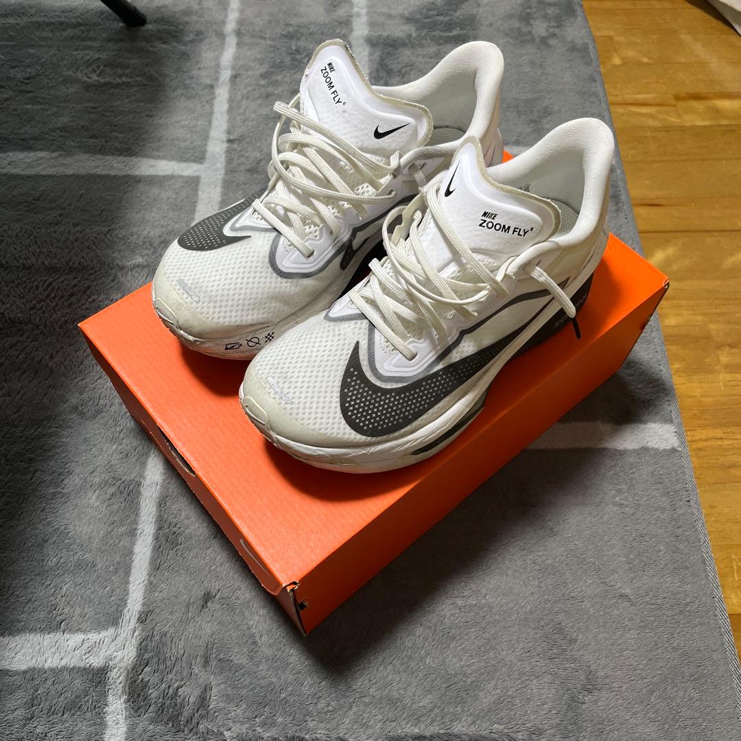 NIKE ZOOM FLY ホワイト/ブラック25.5cm
