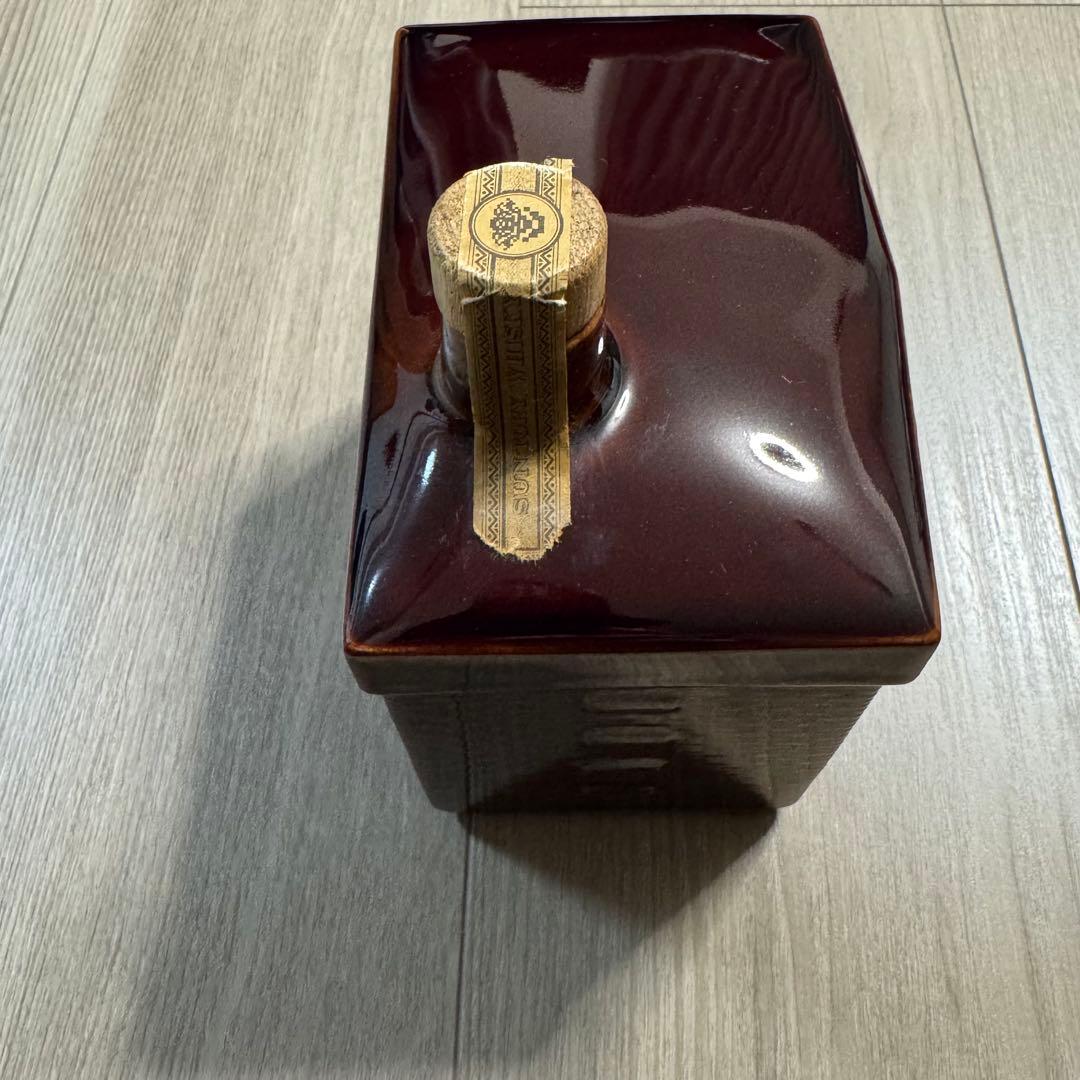 貴重な未開栓　サントリーウイスキーリザーブ　乾燥塔　キルン型ボトル 700ml