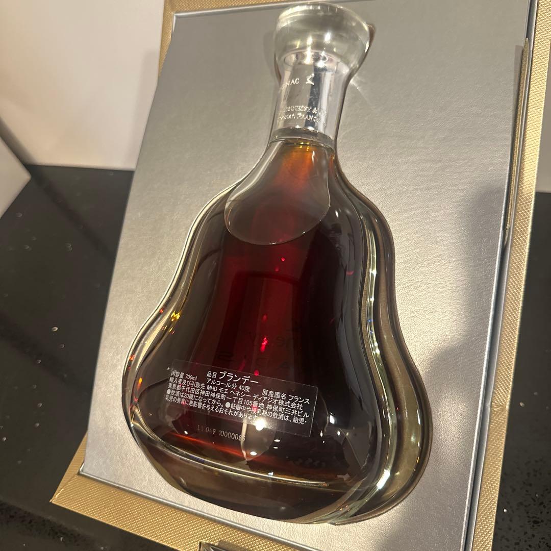 Hennessy Paradis 700ml 専用ボックス付き