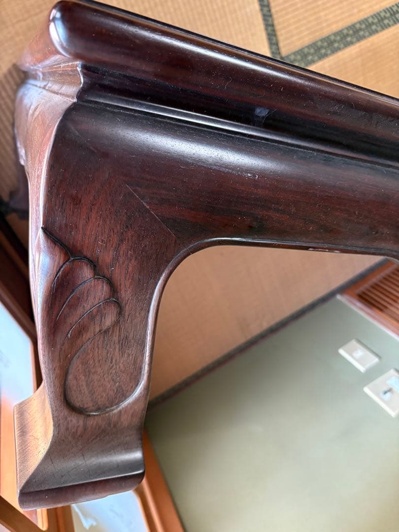 紫檀材？ケヤキ材？座卓