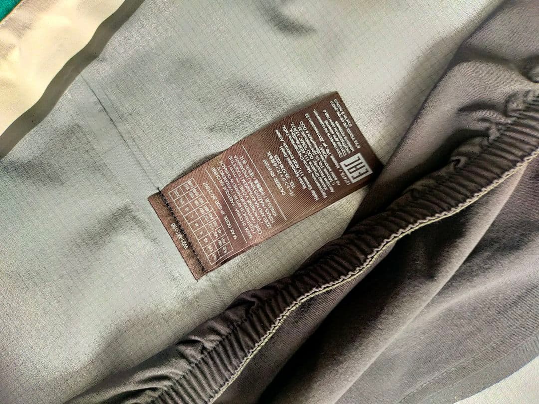 美品 BURTON AK 457 GuidejacketGore-tex pro