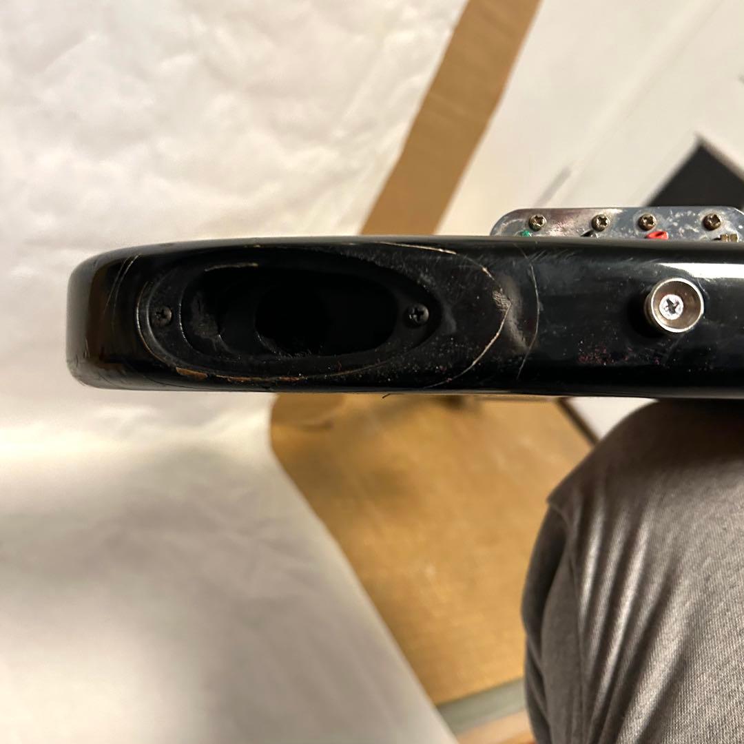 左用（レフティー）フレットレス ジャズベース