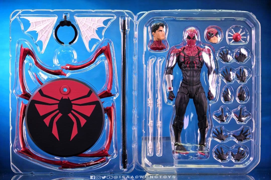 MESS TOYS製のスーペリア・スパイダーマン1/12スケール新しい未開封