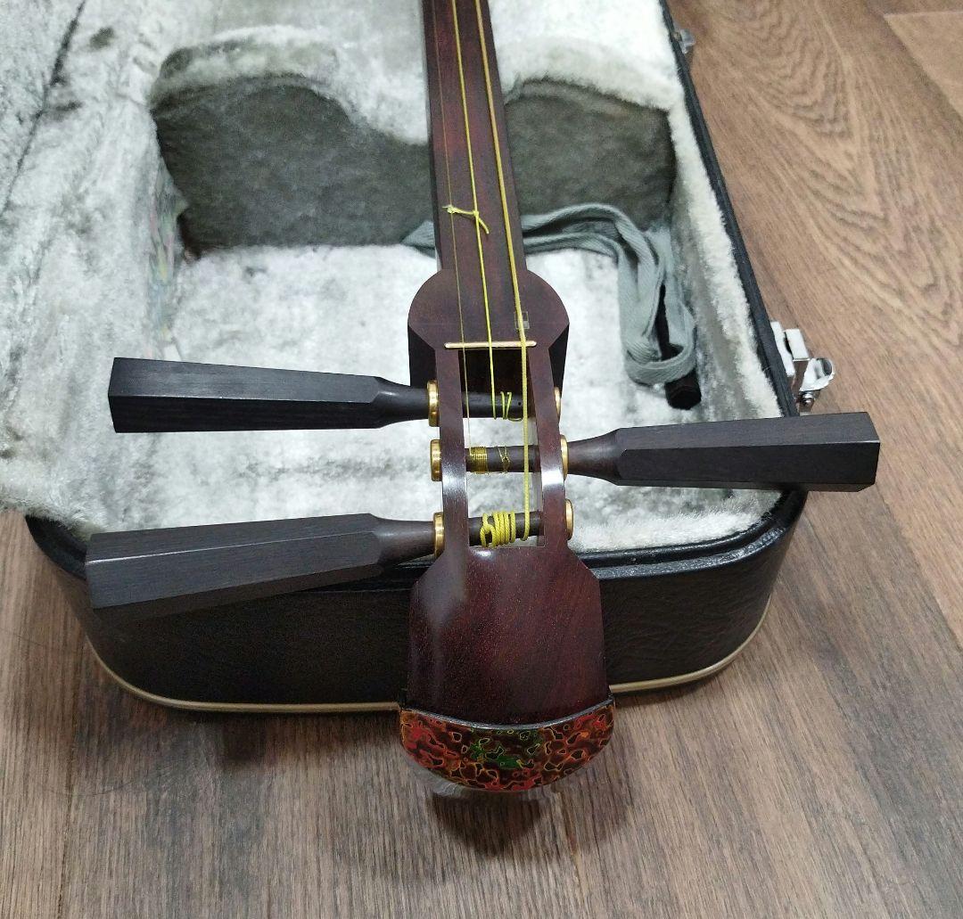 お値下げしました！津軽三味線 本体　ハードケース付き ♪