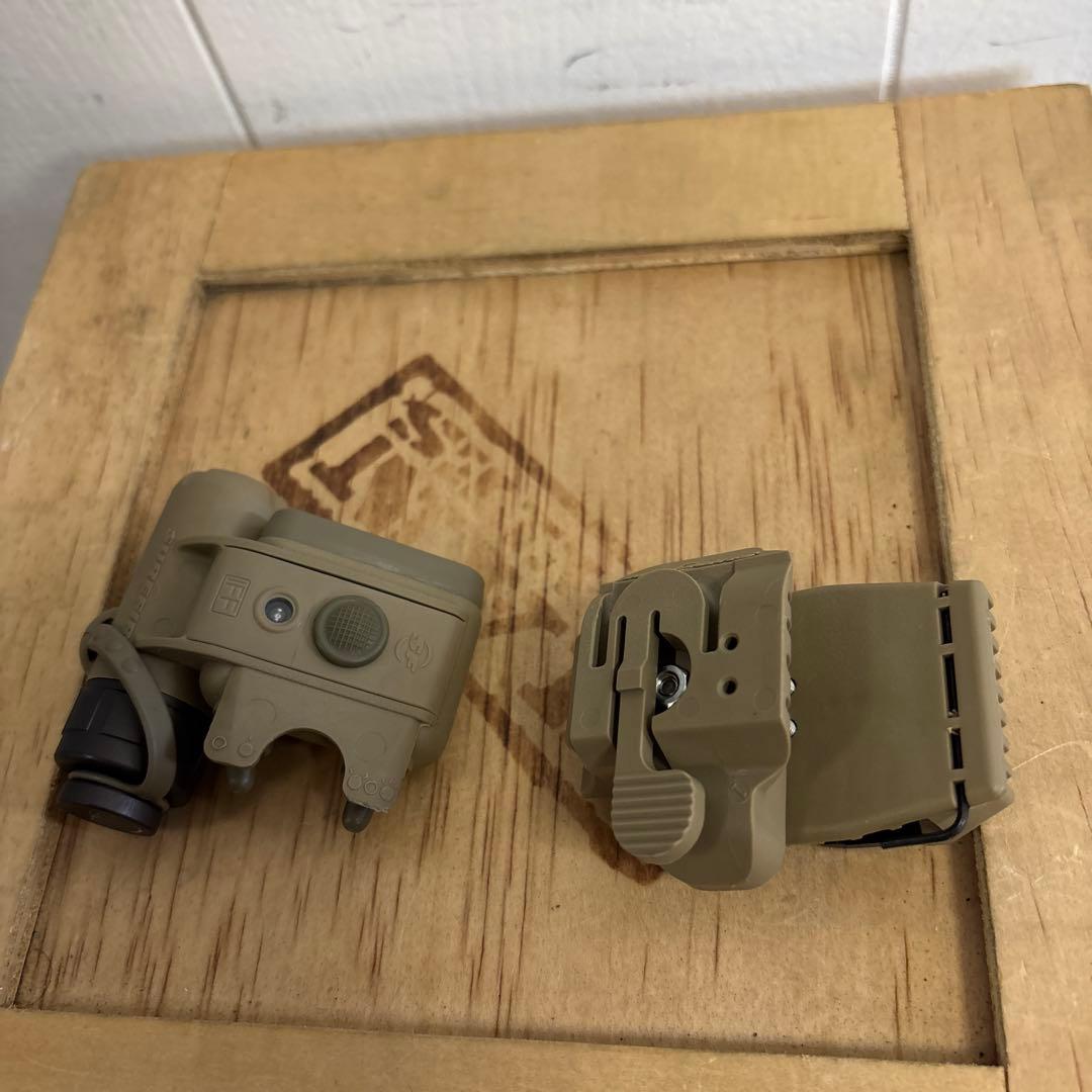 米軍　実物　SUREFIRE HELMET LIGHT HL1-A-TN