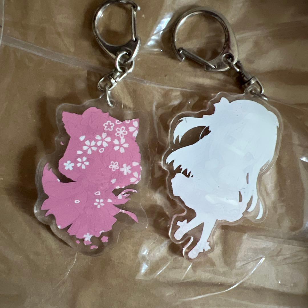 まふまふ ピラミッドネックレス、アクキー、帽子、ペンライト グッズ