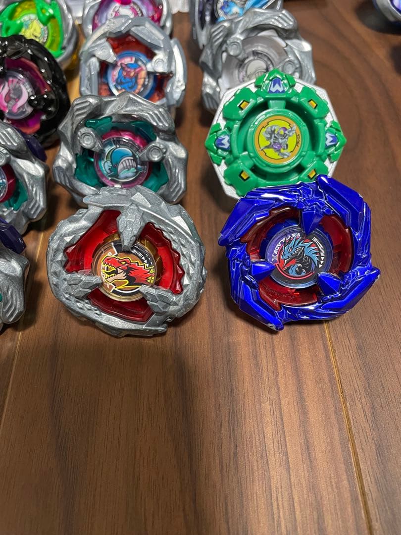 ベイブレードX 新品 まとめ売り ベイコード39枚＋未開封品の6枚
