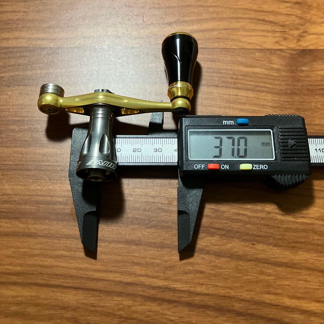 美品　ダイワ用　DLIVE カスタムハンドル　のみ