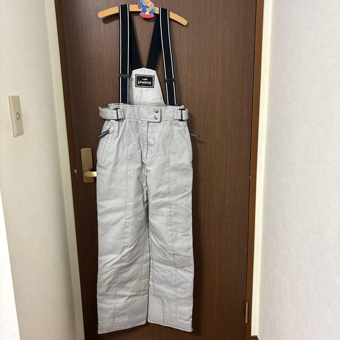 ウィンタースポーツ用ジャケットとパンツセット