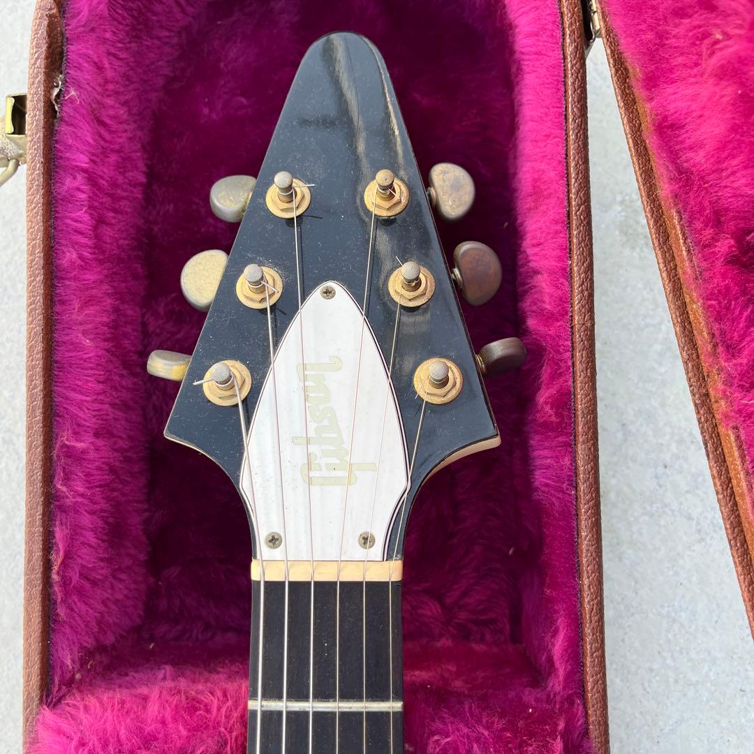 ギブソンフライングVケース付き