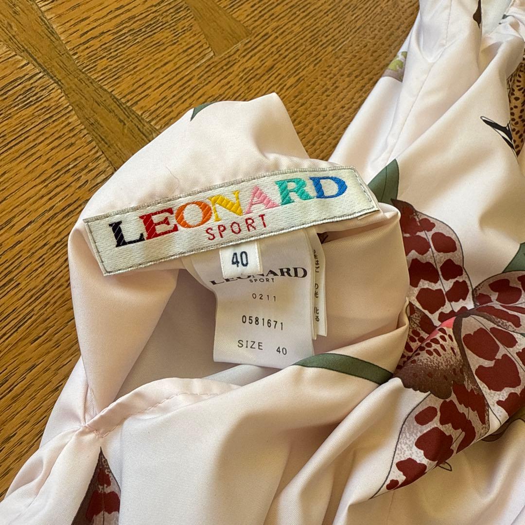 レオナールスポーツ　40 ダウンベスト