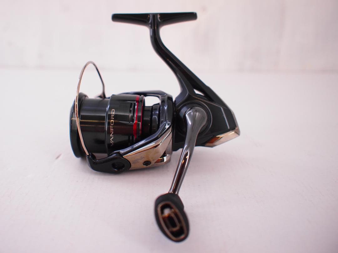 64▢シマノ 24ヴァンフォード2500S NH0521-10