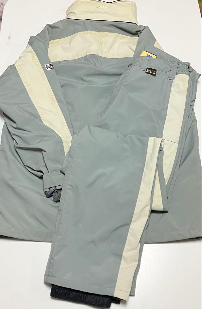 GOODENOUGH グッドイナフ スノボウェア スキーウェア 上下 L